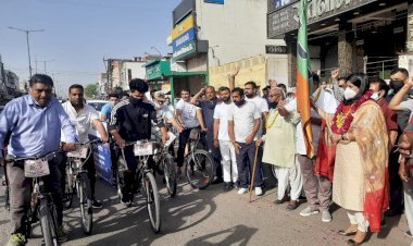 भाजपा विधायक राजवी और ग्रेटर मेयर ने स्वच्छता का संदेश देने के लिए निकाली साइकिल रैली