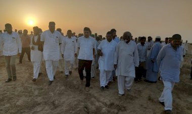 जैसलमेर में तूफानी अंधड़ और वर्षा से प्रभावित इलाकों में पहुंचे गहलोत सरकार के राजस्व मंत्री, किसानों से कहा चिंता नहीं करें, होगी भरपाई