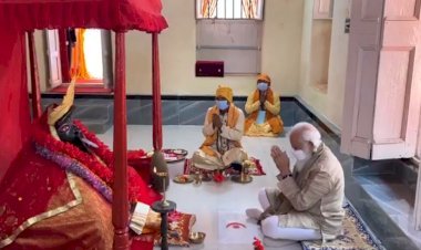 बांग्लादेश में प्रधानमंत्री नरेंद्र मोदी ने किए काली माता के दर्शन,कम्युनिटी हॉल बनाने का किया ऐलान