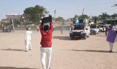 सिरोही के रास्ते गुजरात पहुंचे किसान नेता राकेश टिकैत, युवक ने दिखाया काला झंडा,  लोगों ने युवक के साथ की मारपीट