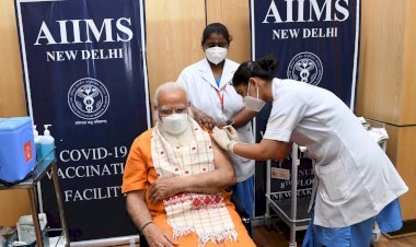 प्रधानमंत्री ने कोरोना वैक्सीन की पहली डोज 1 मार्च को और दूसरी डोज आज लगवाकर देशवासियों से की वैक्सीनेशन की अपील