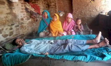 सिरोही का आदिवासी परिवार, 7 सदस्यों के परिवार का मुखिया 1 साल से बिस्तर पर, हालात इलाज तो दूर खाने को दाने तक नहीं