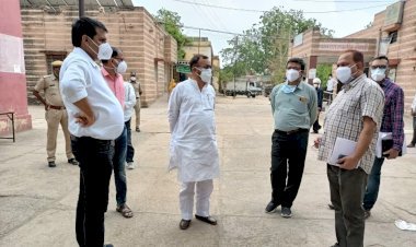 विधायक कोरोना मरीजों की व्यवस्थाओं में हाजिर, जिला अस्पताल का निरीक्षण कर दिए निर्देश