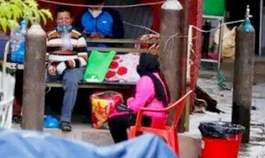 भारत के बाद नेपाल में भी कोरोना संकट के बीच ऑक्सीजन की कमी, लुंबिनी में 14 मरीजों की मौत