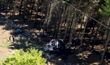 इटली के शहर स्ट्रैसा में केबल कार में हुआ हादसा, 12 लोगों की मौत