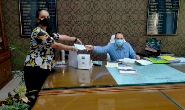 12वीं की छात्रा मोनिका राठौड़ ने जन्म दिन पर जयपुर कलेक्टर को कोरोना वैक्सीनेशन के लिए दिए 5100 रुपए