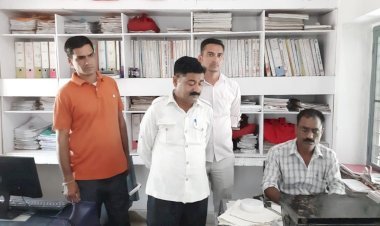 भैंस चोरी के मामले में सिरोही जिले के आबूरोड सदर थाने का हैड कांस्टेबल रिश्वत लेते रंगेहाथ गिरफ्तार