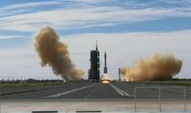 90 दिनों के अंतरिक्ष मिशन पर  चीन ने 3 अंतरिक्ष यात्रियों को  स्पेस स्टेशन निर्माण के लिए किया रवाना