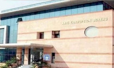 1 लाख रुपये की रिश्वत लेते कनिष्ठ लेखाकार हुआ ट्रेप, RAS परीक्षा 2018 के साक्षात्कार में अधिक अंक दिलाने व चयन करवाने की एवज में मांगी थी 25 लाख रुपये की रिश्वत