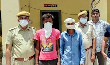 जिसने हत्या की, वहीं लोग हत्यारे को पकडऩे की मांग को लेकर धरने पर बैठे, पुलिस ने २ आरोपियों को पकड़ा