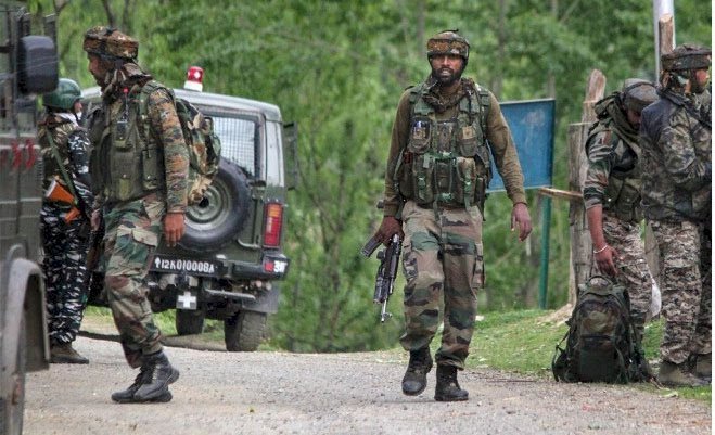 देश के सुरक्षा बलों ने जम्मू कश्मीर में हिजबुल के कमांडर मेहराजुद्दीन का किया एनकाउंटर, साल के 6 माह में 66 का किया एनकाउंटर
