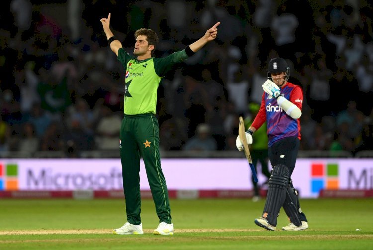 पाकिस्तान ने पहले टी-20 मैच में इंग्लैंड को 31 रनों हराया, कप्तान बाबर और विकेटकीपर का बेहतरीन प्रदर्शन