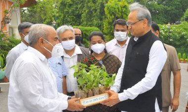 प्रदेश में निरोगी राजस्थान की दिशा में बड़ा कदम साबित होगी ‘घर-घर औषधि योजना: मुख्यमंत्री गहलोत