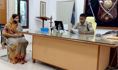 थानाधिकारी की कार्यप्रणाली को लेकर महिला कांग्रेस की जिलाध्यक्ष ने भी जताई नाराजगी