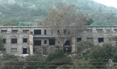 लिमडी कोठी में नियम विरुद्ध निर्माण के बावजूद प्रशासन खामोश, आखिर क्या हैं वजह? 