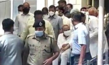 मुख्यमंत्री अशोक गहलोत के चेस्ट में दर्द, सांस लेने में आई परेशानी, एसएमएस में इलाज