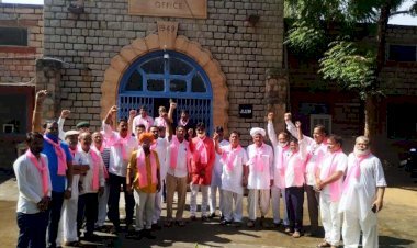 भीनमाल मांगे नर्मदा नीर आंदोलन के समर्थन में नर्मदा नीर संघर्ष समिति ने कलेक्टर को सौंपा ज्ञापन,पेयजल की आपूर्ति प्रारंभ करने की मांग