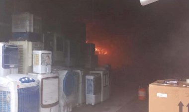 जोधपुर के व्यस्ततम बाजार में इलेक्ट्रोनिक शोरूम में लगी आग