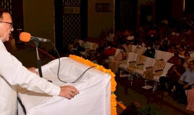 आजादी के अमृत महोत्सव के तहत राजधानी के रवींद्र मंच पर सांस्कृतिक समारोह आयोजित, कला एवं संस्कृति मंत्री डॉ कल्ला ने किया शुभारंभ