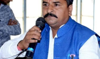 जालोर सायला के पूर्व सरपंच सुरेश राजपुरोहित पर फर्जी पट्टा बनाने का एक ओर मामला दर्ज, अप्रेल 2021 में फर्जी पट्टे के अन्य मामले में हो चुके गिरफ्तार