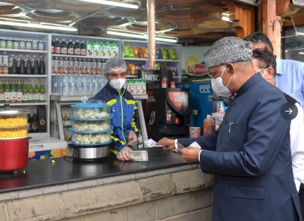 राष्ट्रपति रामनाथ कोविंद ने हिमाचल प्रवास के दौरान शिमला में HPMC की दुकान से खरीदे 600 रुपए पॉपकॉर्न, दुकानदार को दी  100 रुपए की टिप