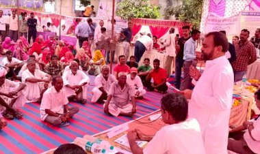 सिरोही विधायक संयम लोढ़ा ने पोसालिया में आयोजित शिविर में ग्रामीणों की समस्याओं को सुना और अधिकारियों को दिए निर्देश