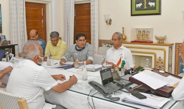 मुख्यमंत्री अशोक गहलोत ने कोटा संभाग में सड़कों की मरम्मत और जोधपुर के पावटा में आधुनिक बस स्टेण्ड के कार्यों के लिए दिए निर्देश