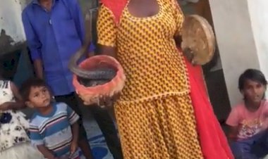 अजमेर में वैक्सीन लगाने गई मेडिकल टीम को सांप से डराकर भगाने का प्रयास, गांव वालों ने समझाया तो लगवाई वैक्सीन