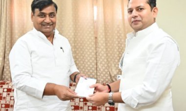 आरसीए अध्यक्ष वैभव गहलोत ने पीसीसी अध्यक्ष गोविंद सिंह डोटासरा को किया मैच के लिए आमंत्रित, सोशल मीडिया पर ट्रोल