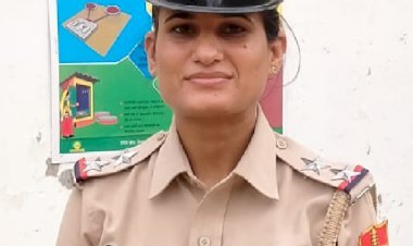 10 लाख रुपए में सौदाकर तस्करों को भगाने के मामले में निलंबित बरलूट थानाधिकारी को किया बर्खास्त