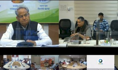 कोरोना के नए वैरिएंट से पहले केंद्र में मोदी की मीटिंग को राज्य में सीएम ने ली रिव्यू मीटिंग