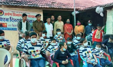 विश्व दिव्यांग दिवस के उपलक्ष में भीनमाल में समारोह आयोजित, बच्चों को मास्क और सेनेटाइजर वितरित