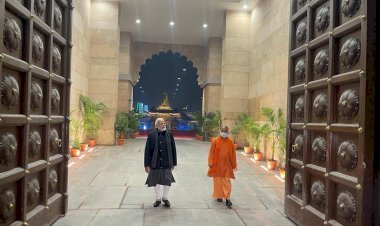 Kashi Vishwanath Temple में जालोर रामसीन के कारीगरों ने तैयार किए मुख्य दरवाजे, सागवान की लकड़ी से तैयार 3 टन वजनी मुख्य दरवाजा