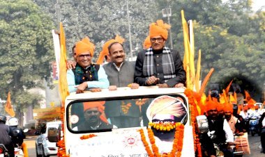 Shri Kshatriya Yuvak Sangh के हीरक जयंती समारोह के उपलक्ष में गुलाबी नगरी में निकाली केसरिया रैली