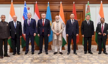 प्रधानमंत्री नरेंद्र मोदी से मध्य एशियाई देशों के विदेश मंत्रियों ने मुलाकात की