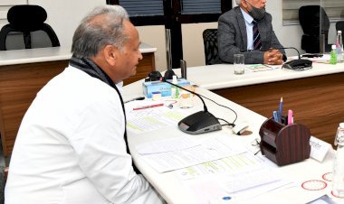 Rajasthan में चुनावों के चलते प्रशासन गांवों संग अभियान 3 जनवरी से स्थगित, अब तक 10 लाख पट्टे वितरित किए जाने पर सीएम ने जाहिर की प्रसन्नता