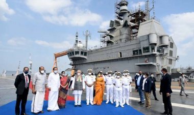 India के उपराष्ट्रपति एम वेंकैया नायडु ने स्वदेशी विमानवाहक पोत INS Vikrant का किया दौरा