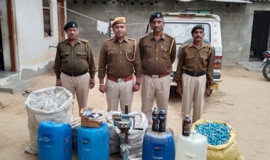 Jalore के रनोदर गांव के खेत में तैयार की जा रही थी अवैध शराब, 150 लीटर स्प्रिट और अन्य सामान जब्त