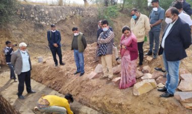 Rural Development Minister रमेश मीणा ने पाली के सोजत में किया एनीकट निर्माण कार्य का निरीक्षण, घटिया निर्माण कार्य करने पर 2 एपीओ, 1 निलंबित
