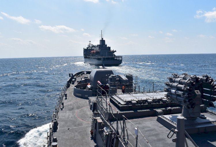 भारतीय नौसेना की पश्चिमी कमान ने संयुक्त समुद्री अभ्यास ‘पश्चिम लहर-2022)’ में शक्ति प्रदर्शन