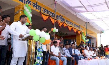 खेल मंत्री चांदना और सहकारिता मंत्री आंजना ने उदय खेल महोत्सव के समापन पर खिलाड़ियों को किया पुरस्कृत, बढ़ाया हौसला