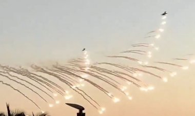 नौसेना अभ्यास मिलन 22 का रक्षा राज्य मंत्री अजय भट्ट ने किया शुभारंभ, देखने को मिलें नौसेना जहाजों के हैरतगंज कारनामें