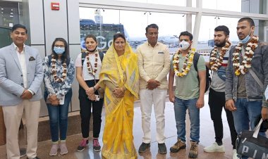 यूक्रेन में फंसे विद्यार्थियों और नागरिकों की सहायता के लिए ई पोर्टल लॉन्च, युक्रेन से आए बच्चों ने कहा "थैंक्स टू राजस्थान गवर्नमेंट"