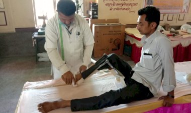 जीवास फाउण्डेशन और महावीर विकलांग सहायता समिति से उपकरण पाकर खिले दिव्यांगों के चेहरे