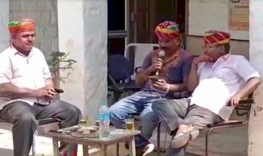 थाने में एसएचओ संग शराब के जाम लेकर बैठे डीएसपी ने गाया प्यार दीवाना होता है, मस्ताना होता है...