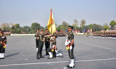 भारतीय थल सेनाध्यक्ष जनरल एम एम नरवणे डोगरा रेजिमेंटल सेंटर को भेंट किया राष्ट्रपति द्वारा प्रदत्त ध्वज