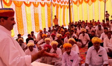 गहलोत सरकार के जल उपयोगिता विभाग के मंत्री शाले मोहम्मद ने पोकरण विधानसभा की स्कूलों के वार्षिकोत्सव में की शिरकत