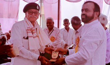 जो मानसिक रूप से रिटायर नहीं होता उसकी उम्र बढ़ जाती है, पेंशनर्स समाज का जिला अधिवेशन एवं सम्मान समारोह आयोजित