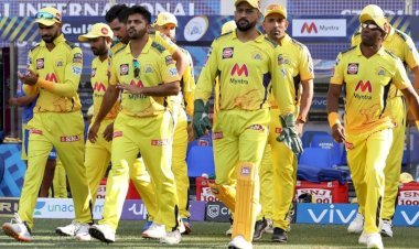 आईपीएल के 4 मैच हार चुकी चेन्नई सुपर किंग्स का मुंबई के डीवाई पाटिल स्टेडियम में मुकाबला आज बेंगलुरु से