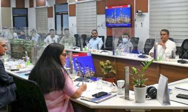 मुख्यमंत्री अशोक गहलोत ने रिफाइनरी सह पेट्रो-केमिकल कॉम्प्लेक्स में पेट्रोलियम बाय-प्रोडक्ट्स आधारित उद्योगों के लिए बताई अपार संभावनाएं